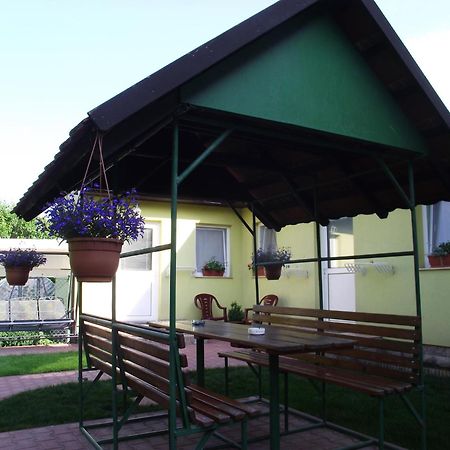 Apartman Kaszas Garden Mosonmagyaróvár Exterior foto