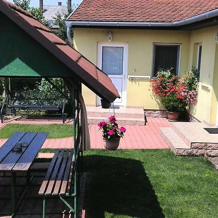 Apartman Kaszas Garden Mosonmagyaróvár Exterior foto