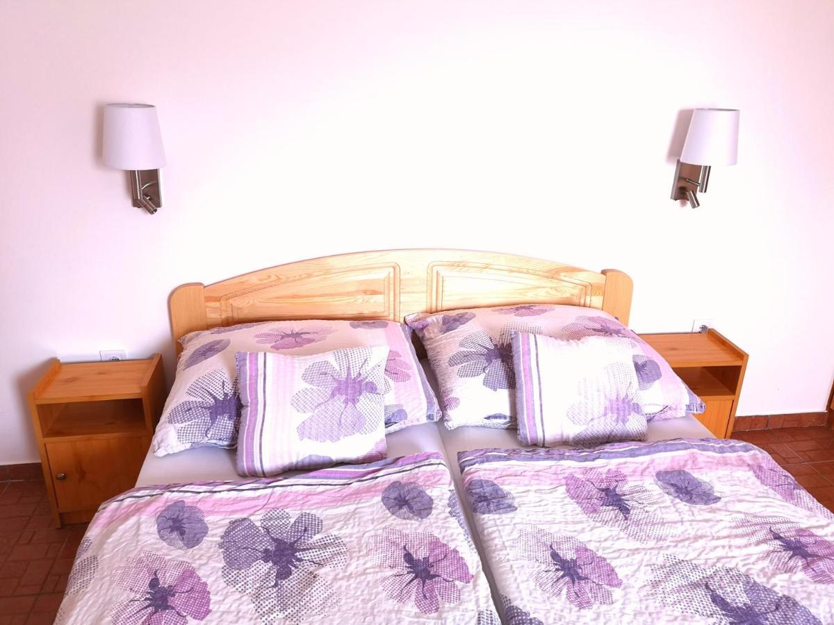 Apartman Kaszas Garden Mosonmagyaróvár Exterior foto