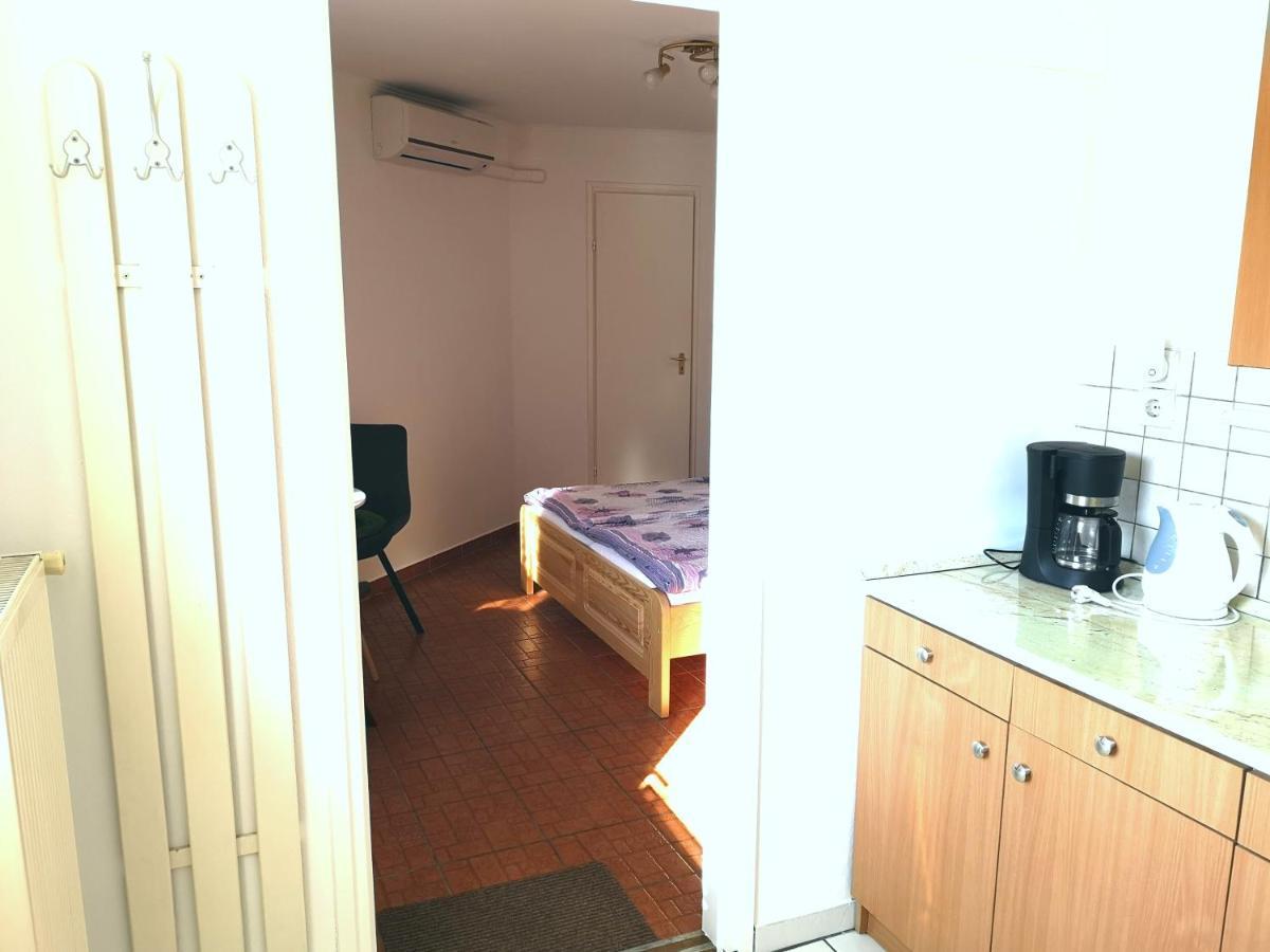 Apartman Kaszas Garden Mosonmagyaróvár Exterior foto