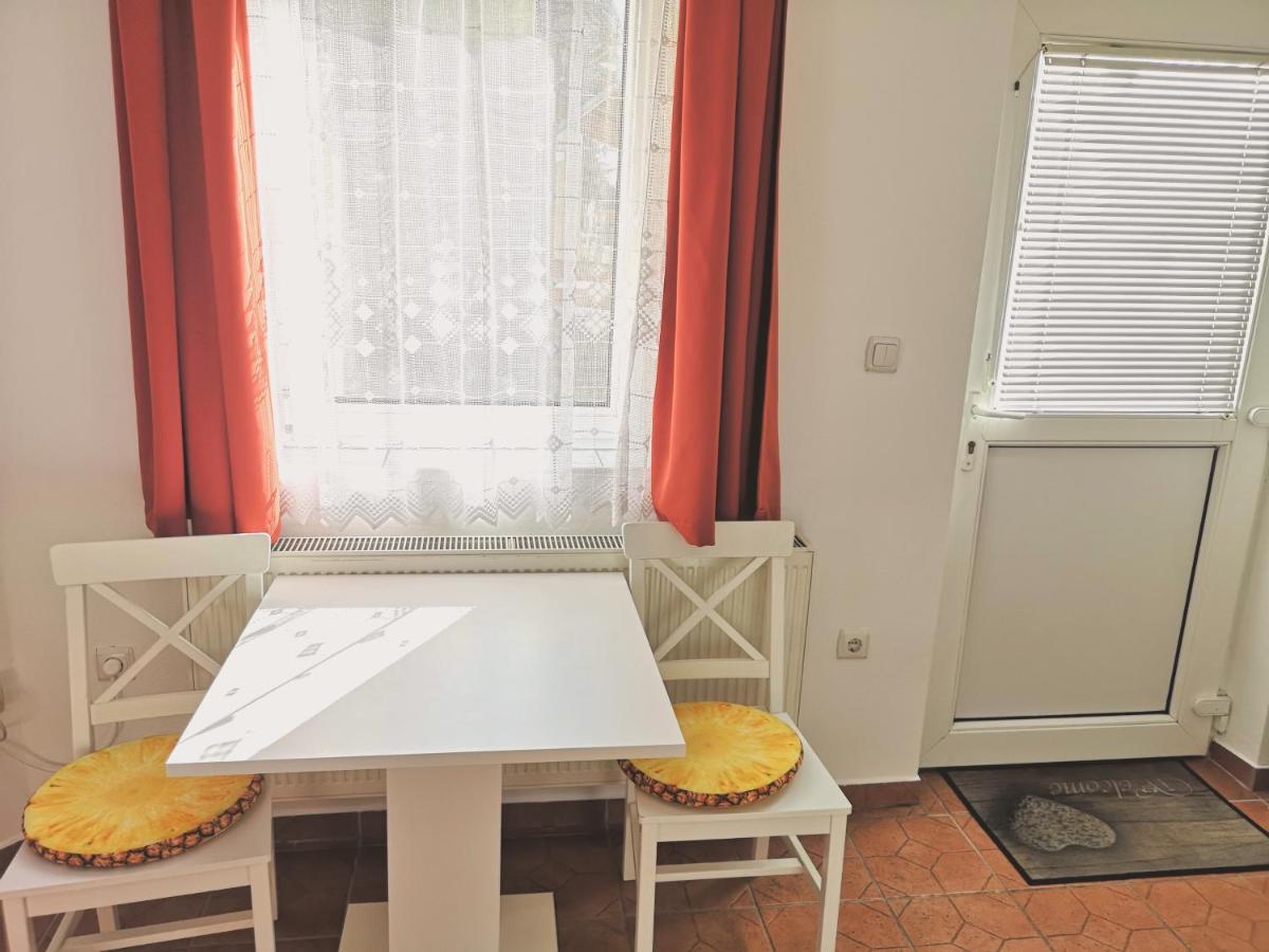 Apartman Kaszas Garden Mosonmagyaróvár Exterior foto