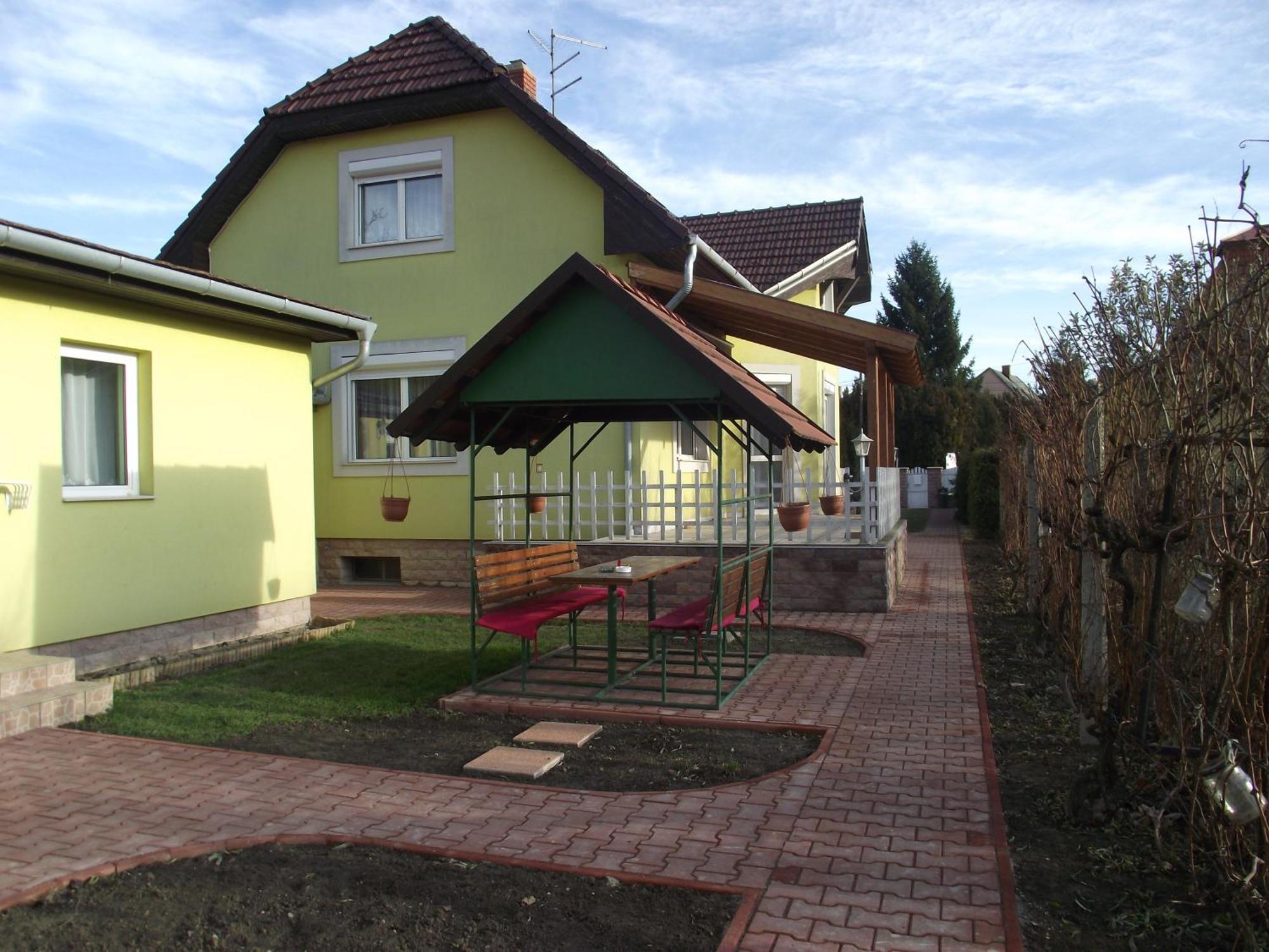 Apartman Kaszas Garden Mosonmagyaróvár Exterior foto