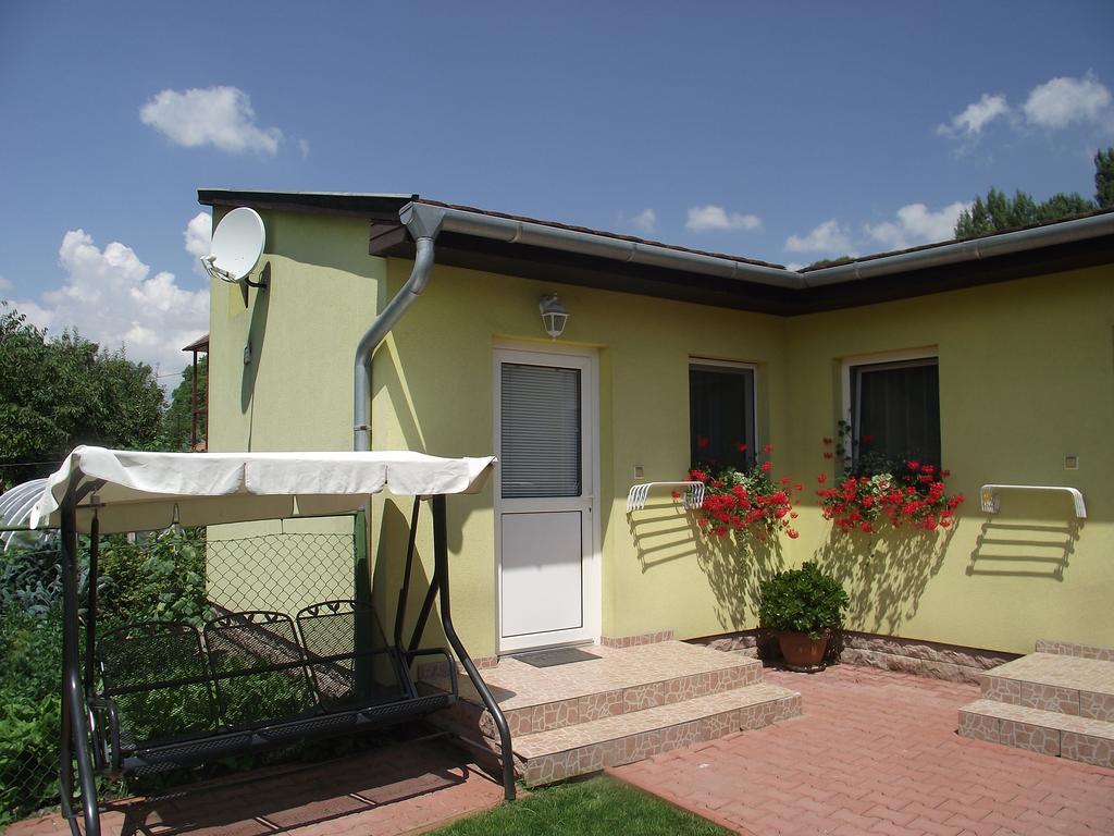 Apartman Kaszas Garden Mosonmagyaróvár Exterior foto