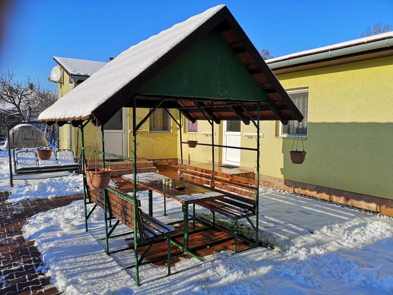 Apartman Kaszas Garden Mosonmagyaróvár Exterior foto