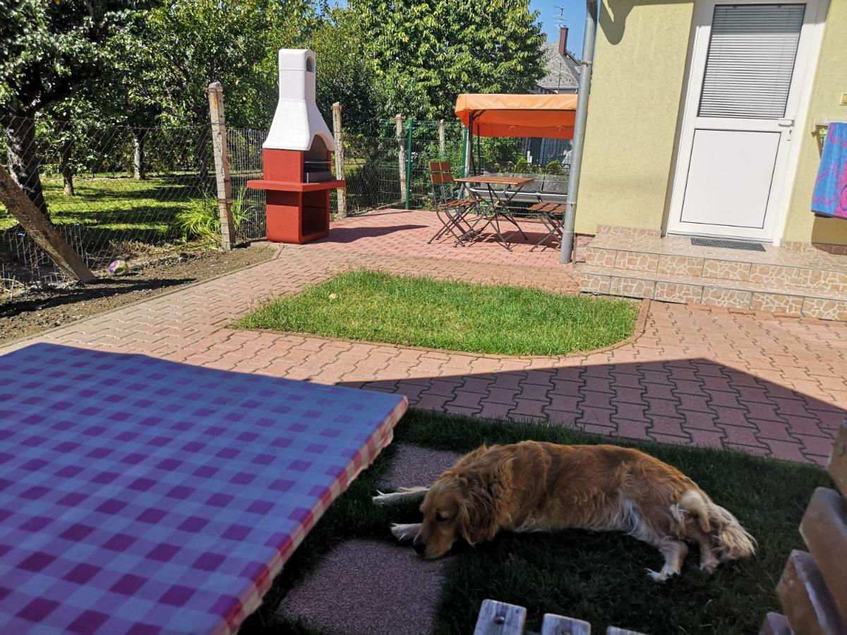 Apartman Kaszas Garden Mosonmagyaróvár Exterior foto