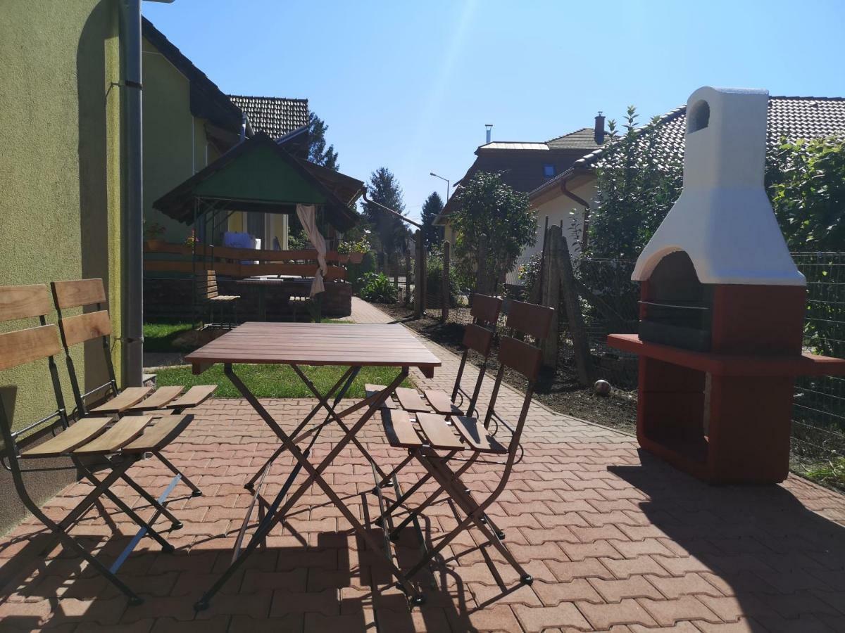 Apartman Kaszas Garden Mosonmagyaróvár Exterior foto