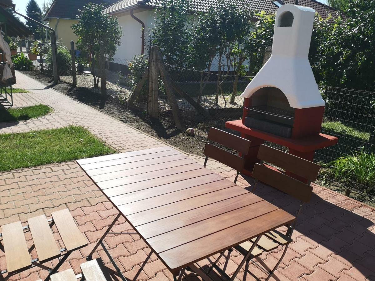 Apartman Kaszas Garden Mosonmagyaróvár Exterior foto