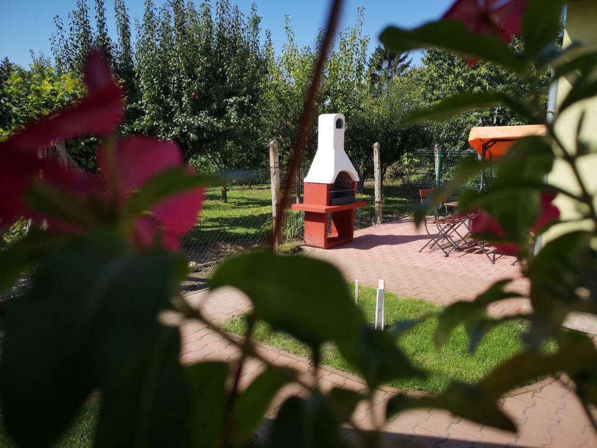 Apartman Kaszas Garden Mosonmagyaróvár Exterior foto